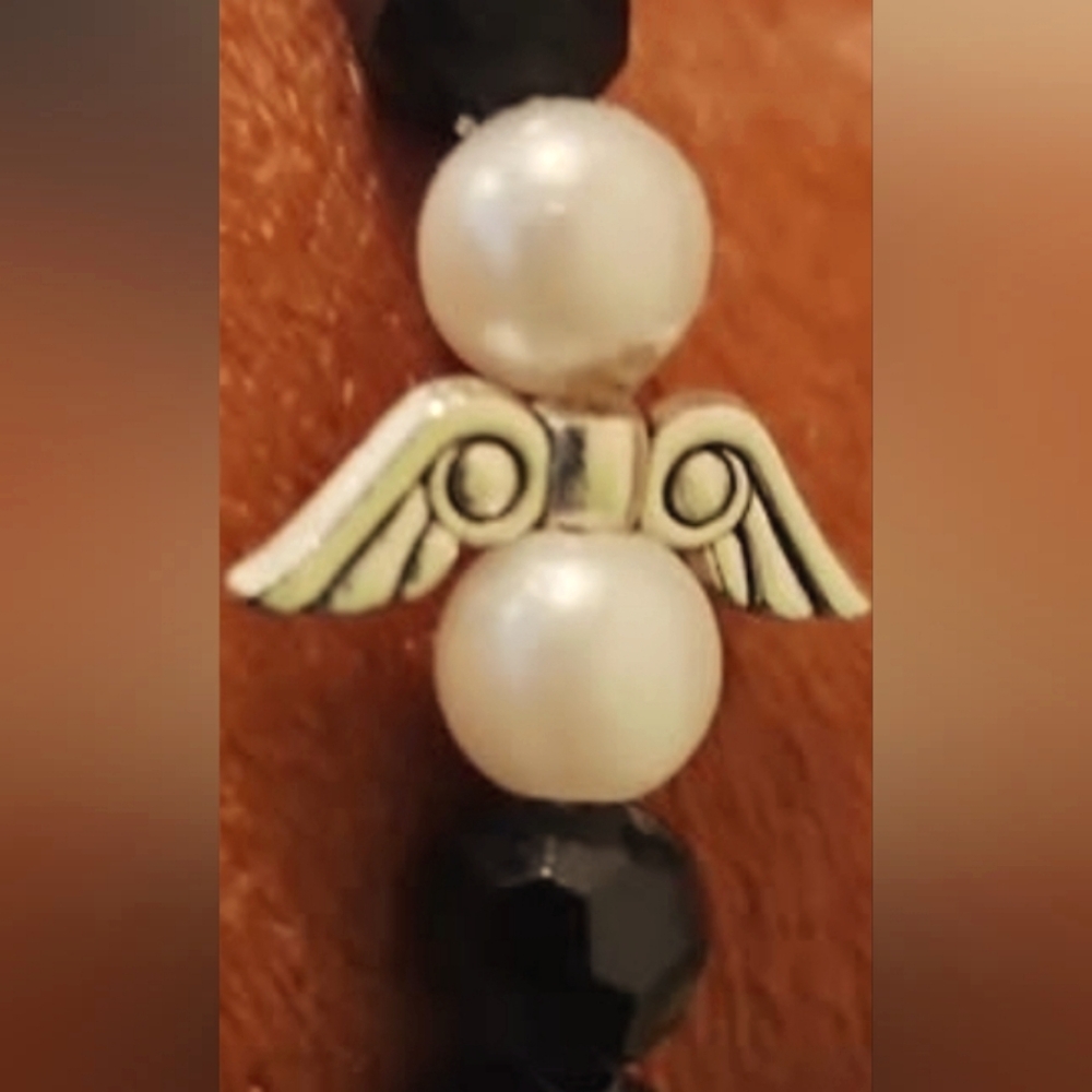 Black and White Wing Charm Bracelet